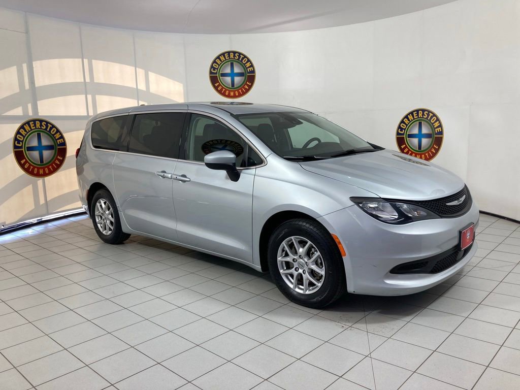 Used 2023 Chrysler Voyager LX FWD image 20