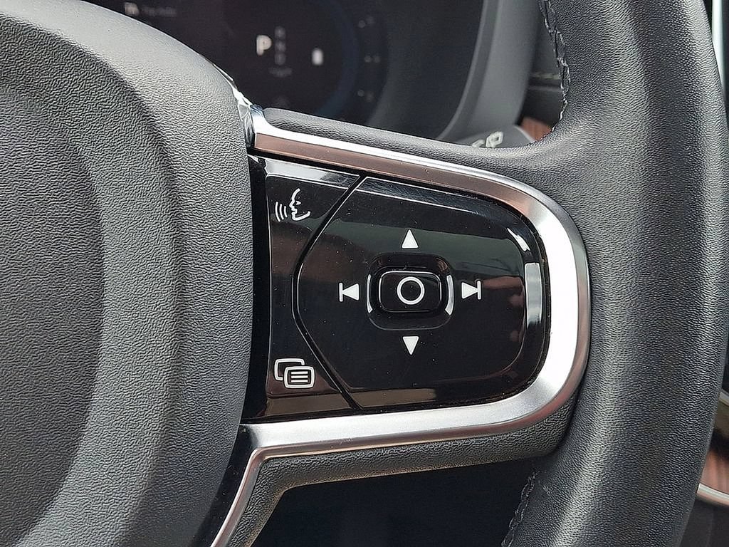 Used 2023 Volvo XC60 B6 Ultimate w/ Protection Package Premier AWD/4WD image 22