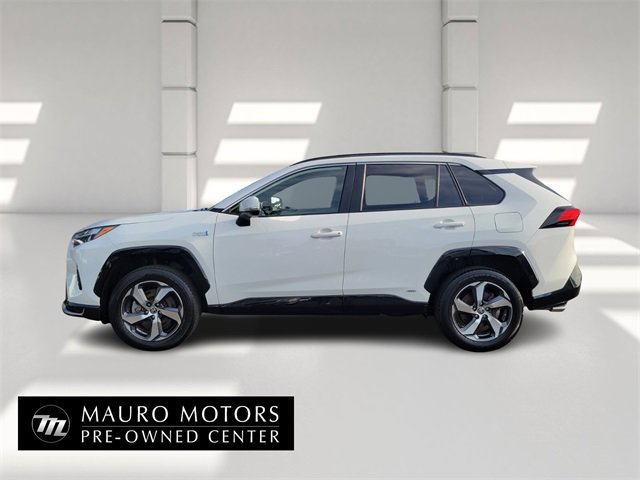 Used 2023 Toyota RAV4 SE image 6