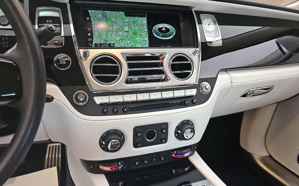 Used 2018 Rolls-Royce Ghost RWD image 5