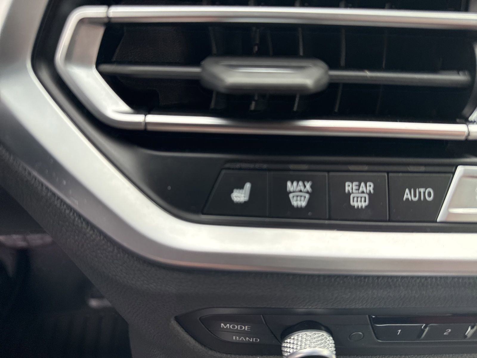 Used 2023 BMW M440i Convertible w/ Premium Package image 55