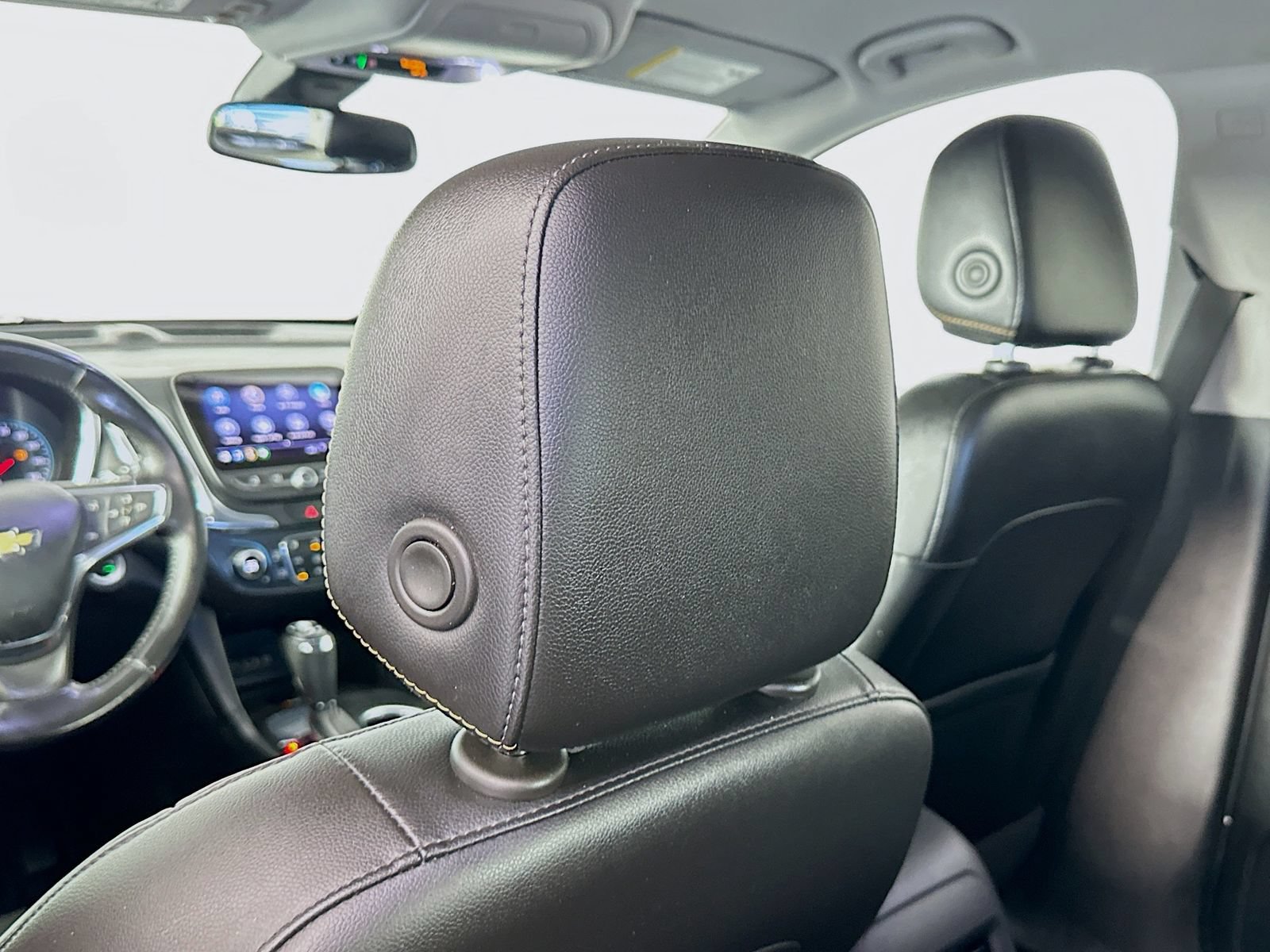 Used 2021 Chevrolet Equinox Premier w/ LPO, Floor Liner Package FWD image 27