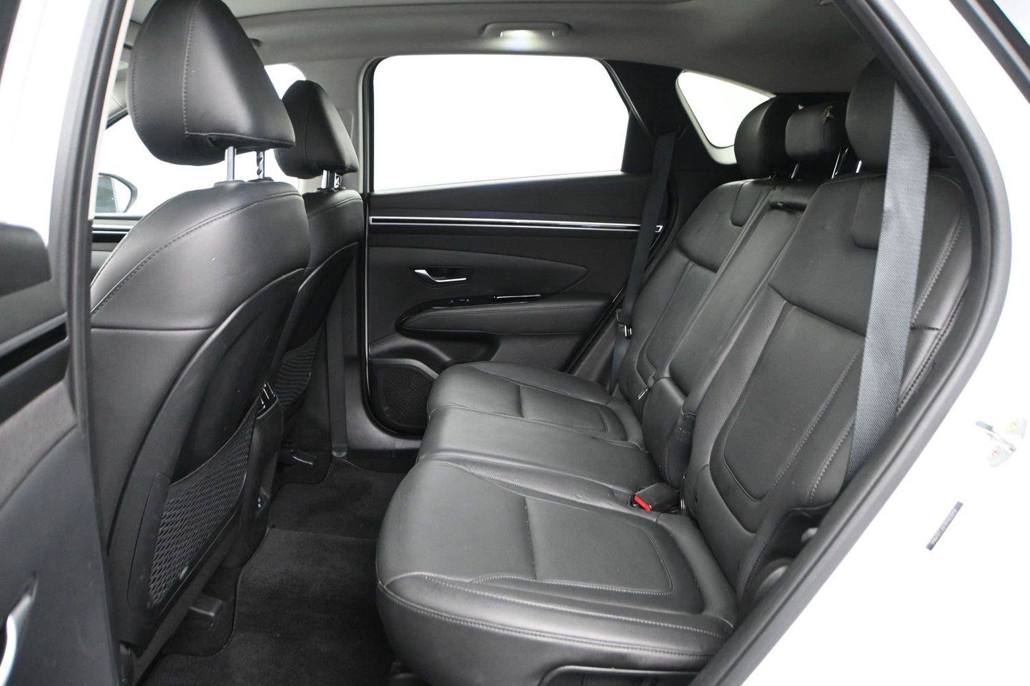 Used 2023 Hyundai Tucson Limited AWD/4WD image 9