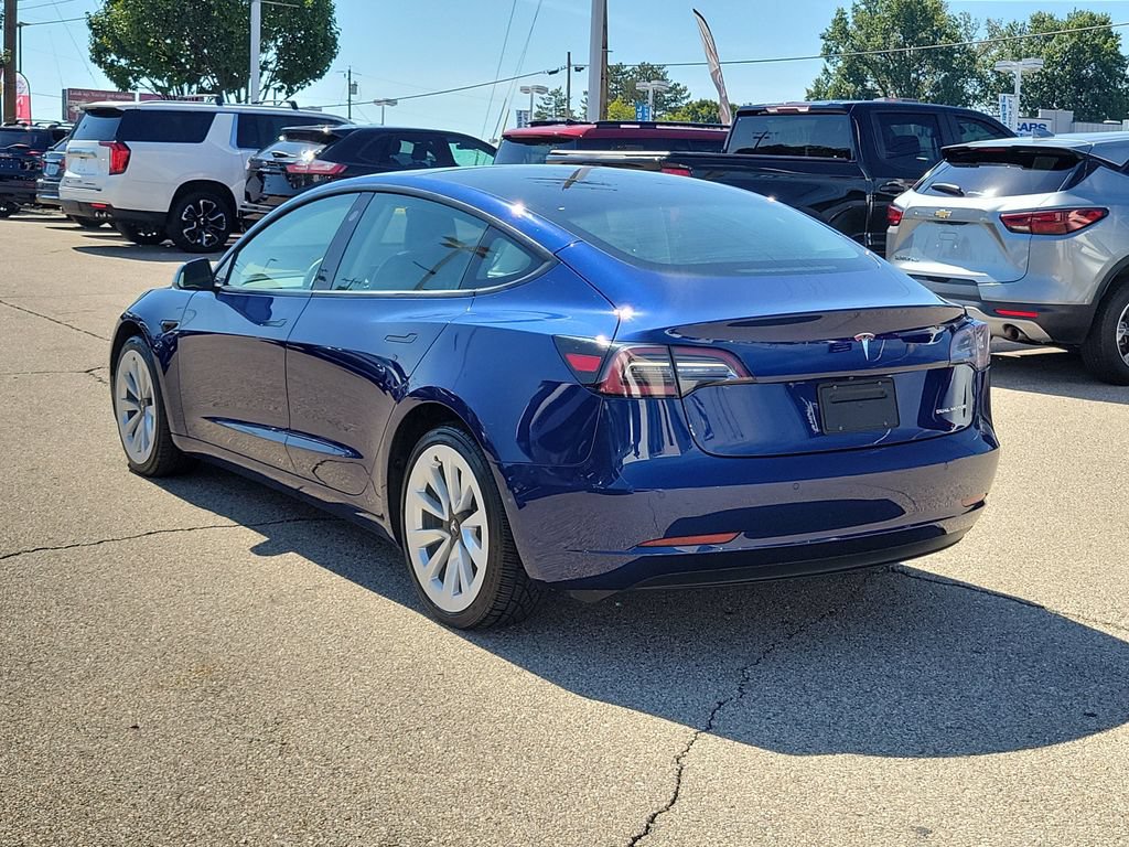 Used 2022 Tesla Model 3 Long Range AWD/4WD image 3