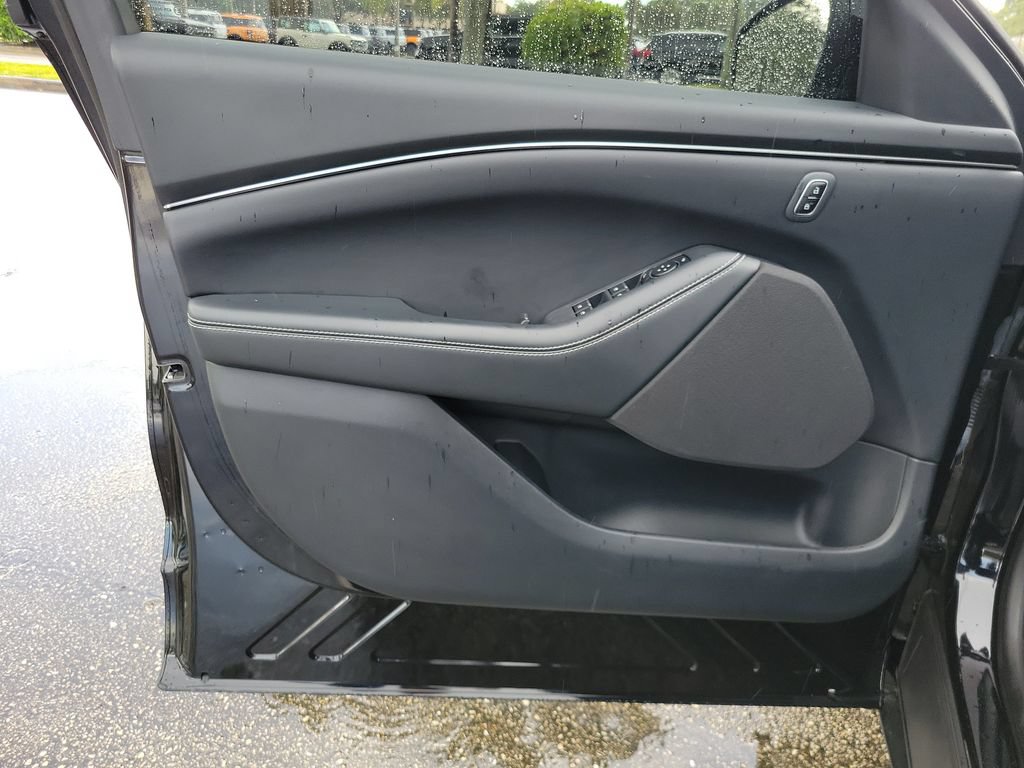 Certified 2024 Ford Mustang Mach-E Select RWD image 10