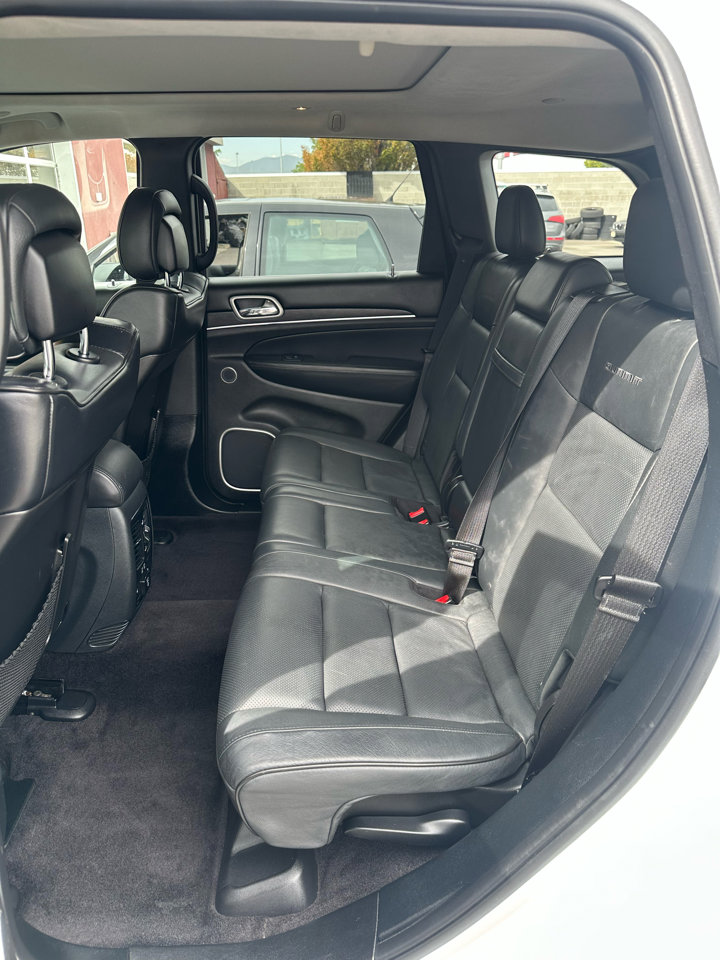 Used 2018 Jeep Grand Cherokee Summit image 14