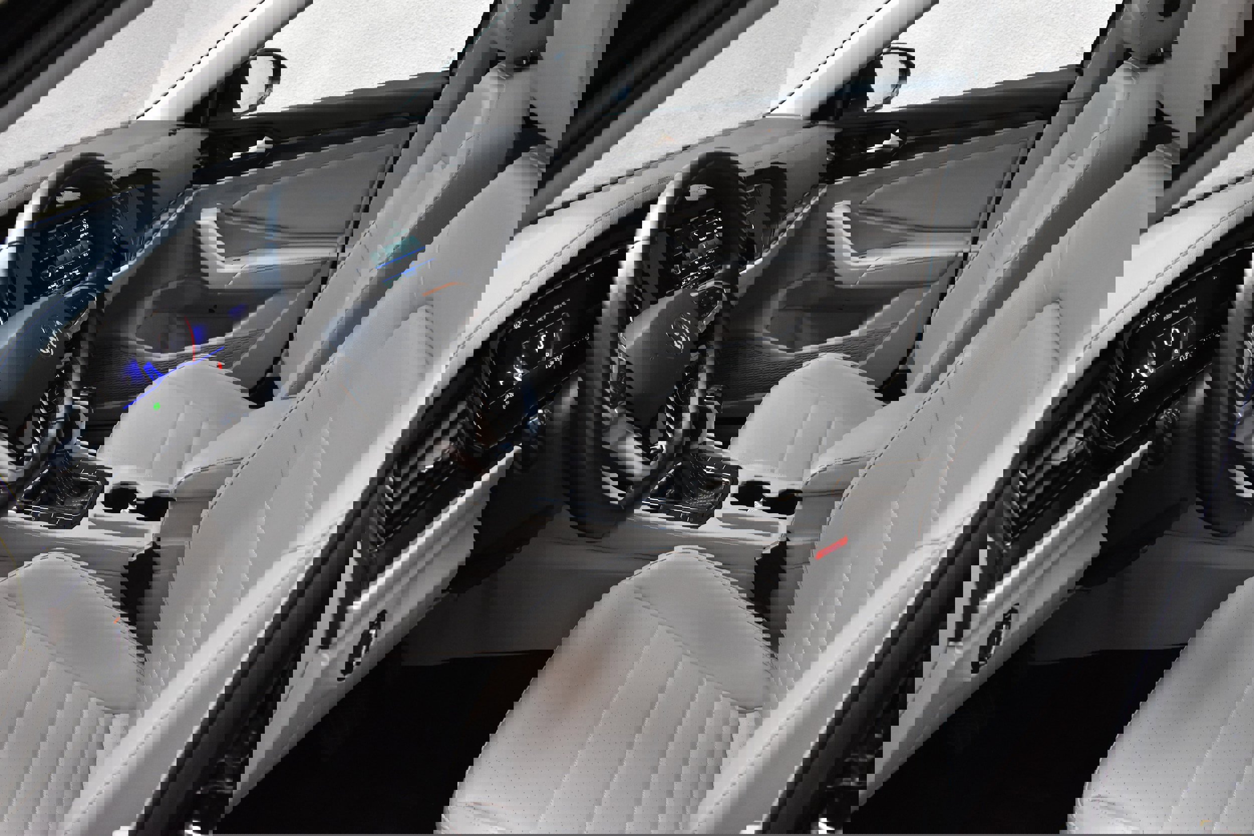 Used 2022 Volkswagen Jetta SE image 21