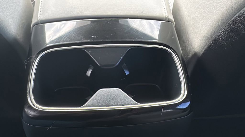 Used 2025 Kia Telluride EX w/ EX Captain's Chair Package image 23