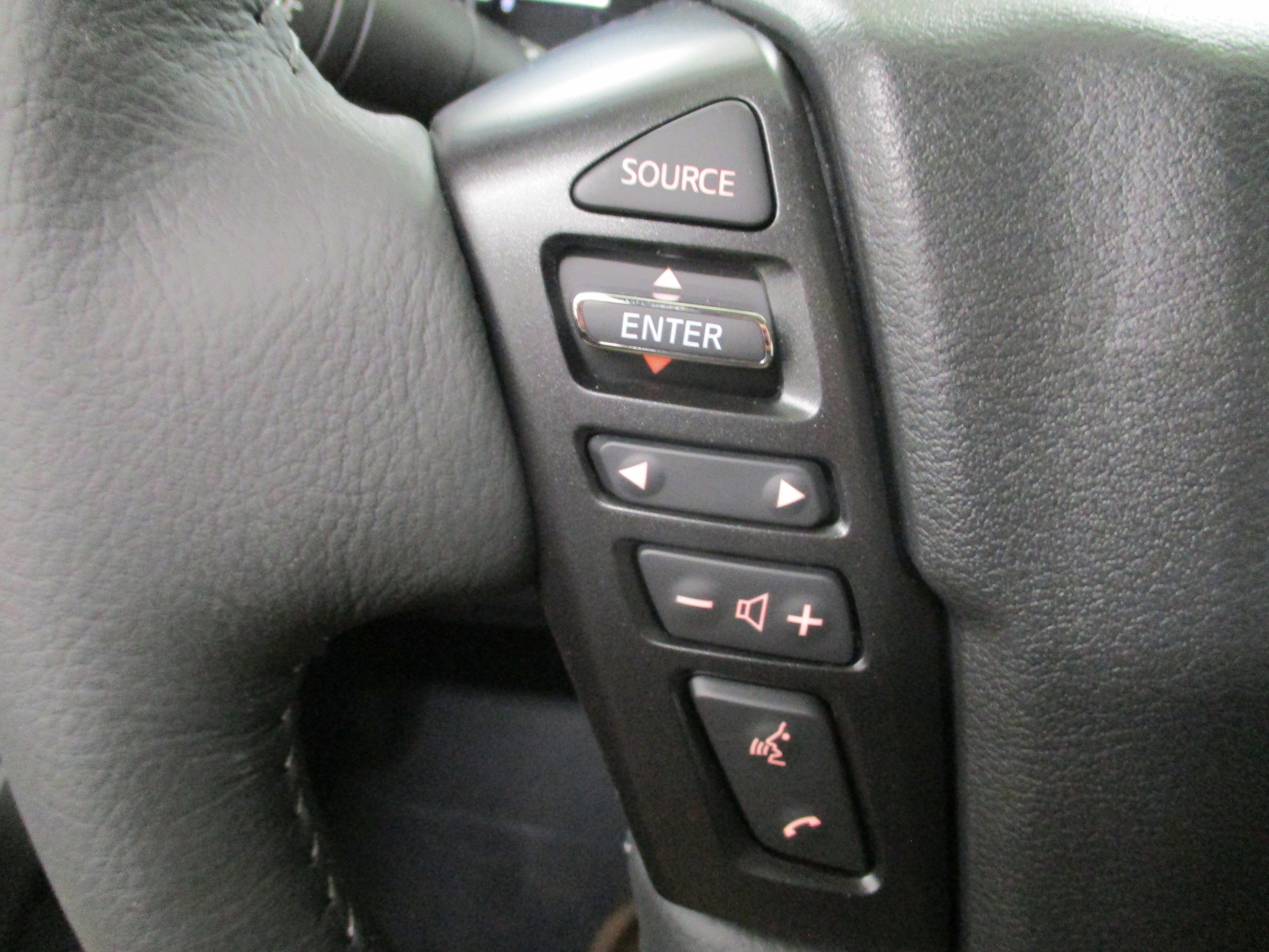 New 2025 Nissan Frontier SL image 20