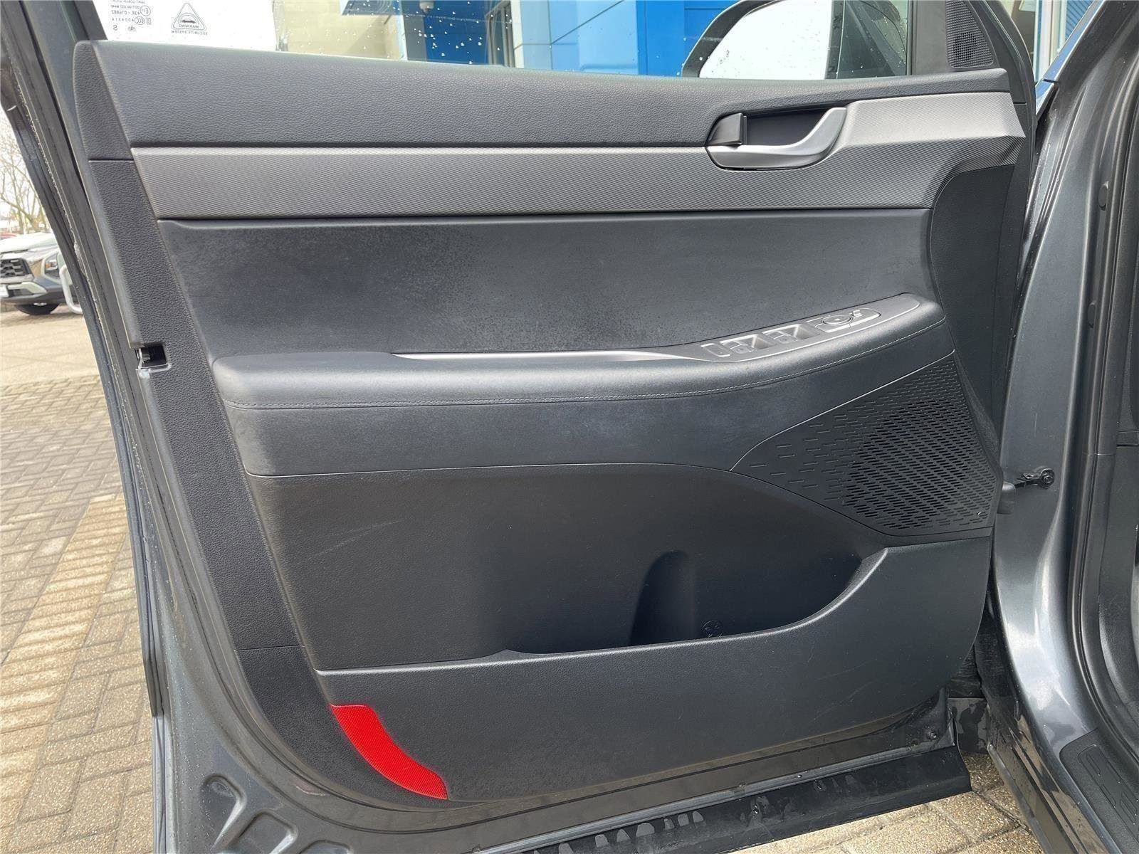 Used 2022 Hyundai Palisade SEL image 12