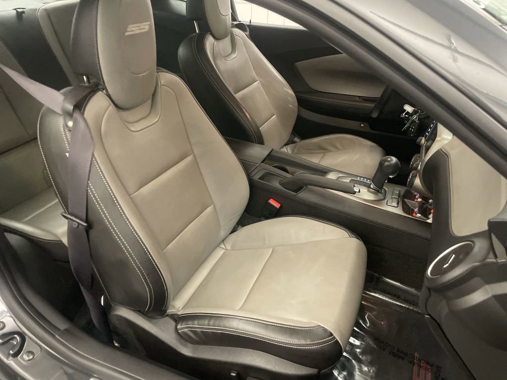Used 2014 Chevrolet Camaro SS w/ RS Package RWD image 21