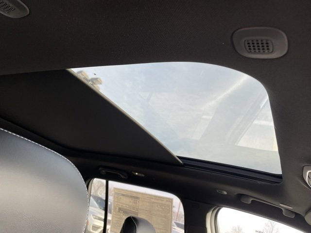 New 2026 Jeep Grand Cherokee Limited w/ Limited Altitude Package image 30