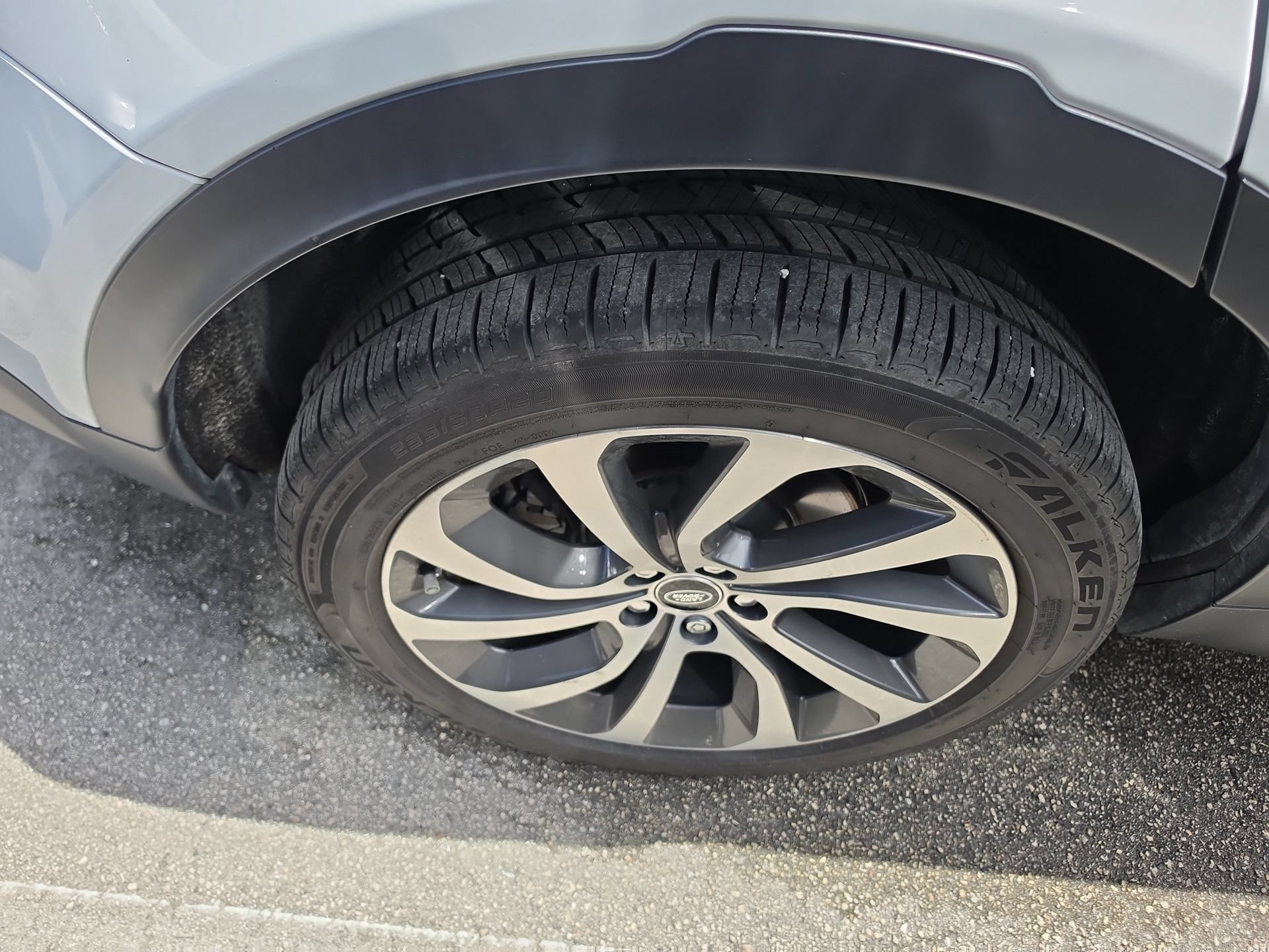 Used 2022 Land Rover Discovery Sport SE AWD/4WD image 10