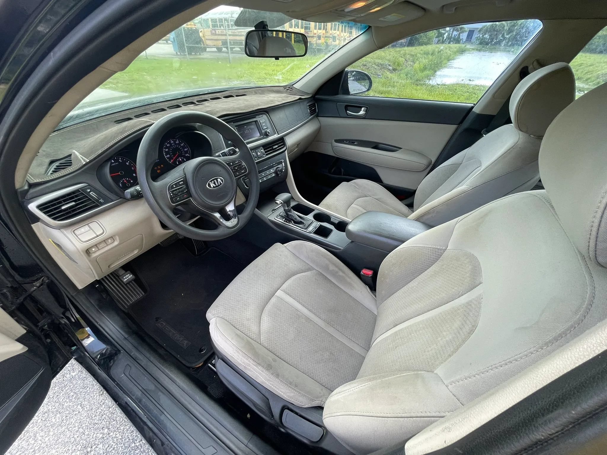 Used 2016 Kia Optima LX FWD image 22
