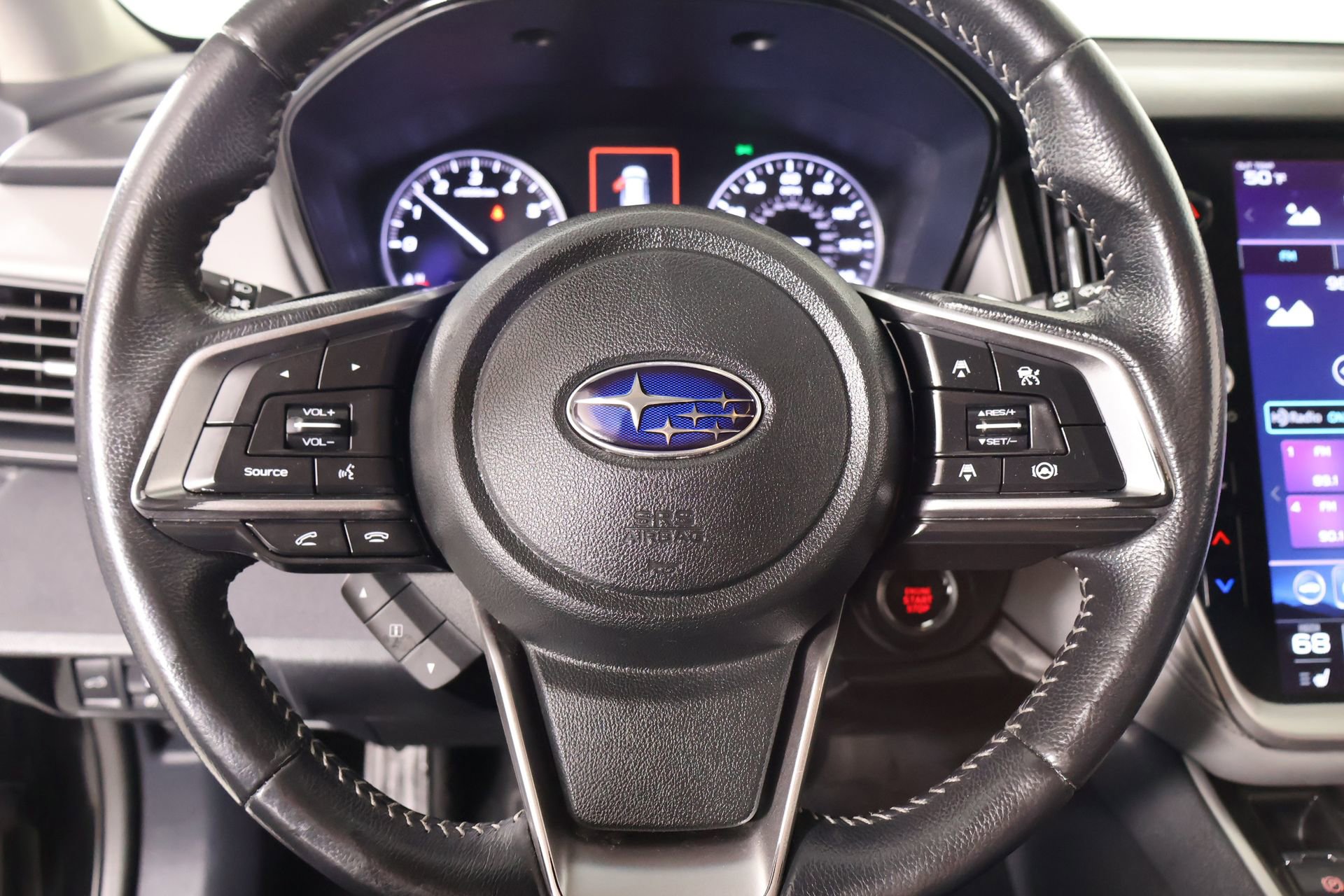 Used 2022 Subaru Outback Premium AWD/4WD image 3