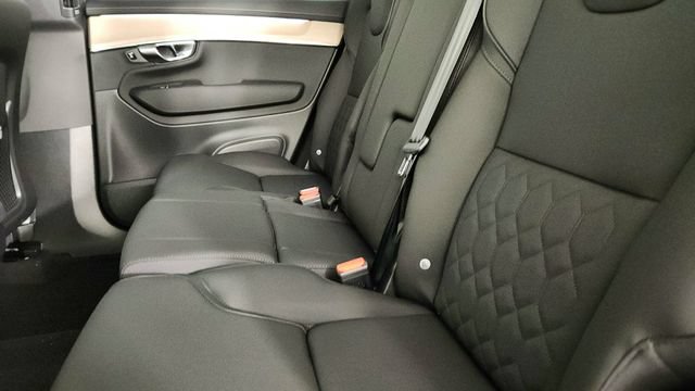 New 2026 Volvo XC90 B5 Plus w/ Protection Package AWD/4WD image 28