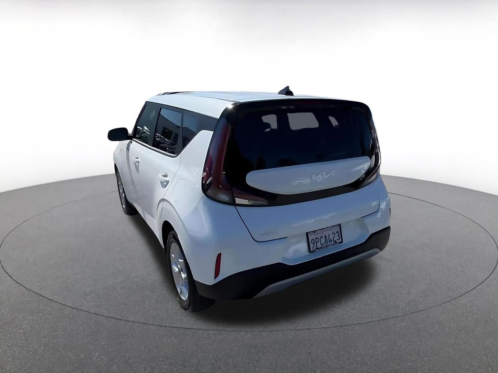 Used 2025 Kia Soul LX w/ LX Technology Package image 11