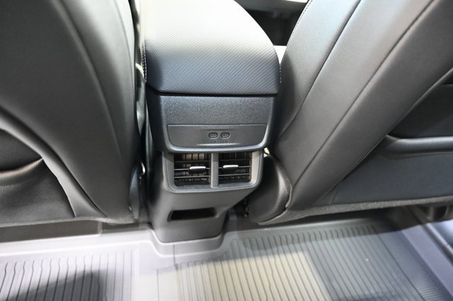 New 2026 Chevrolet Equinox LT w/ Convenience Package II image 24