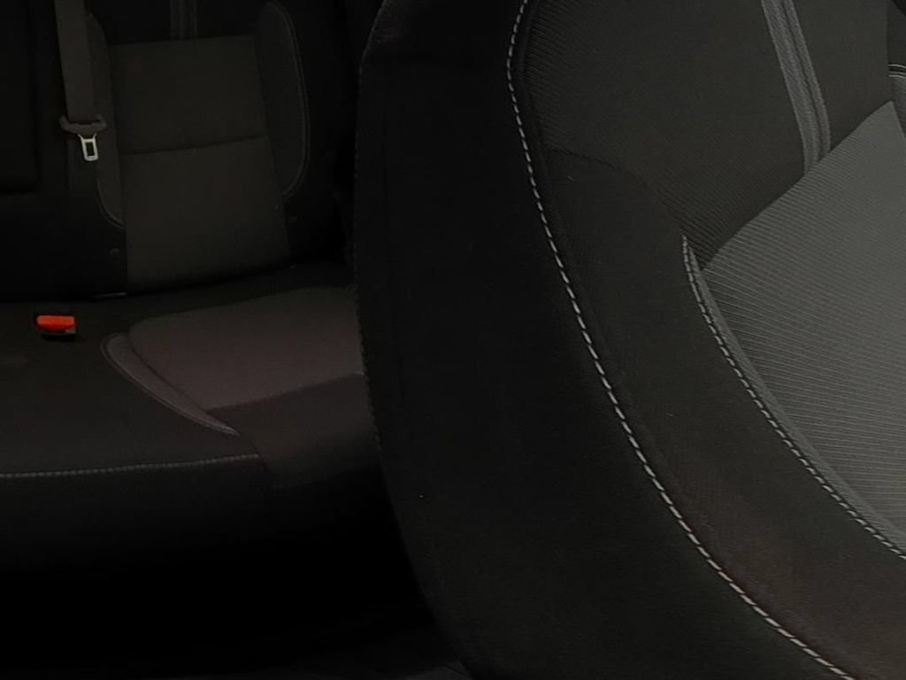 Used 2023 Chevrolet Blazer LT FWD image 14