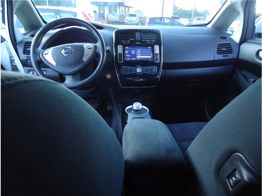 Used 2015 Nissan Leaf SV w/ LED & Quick Charge Package FWD image 19