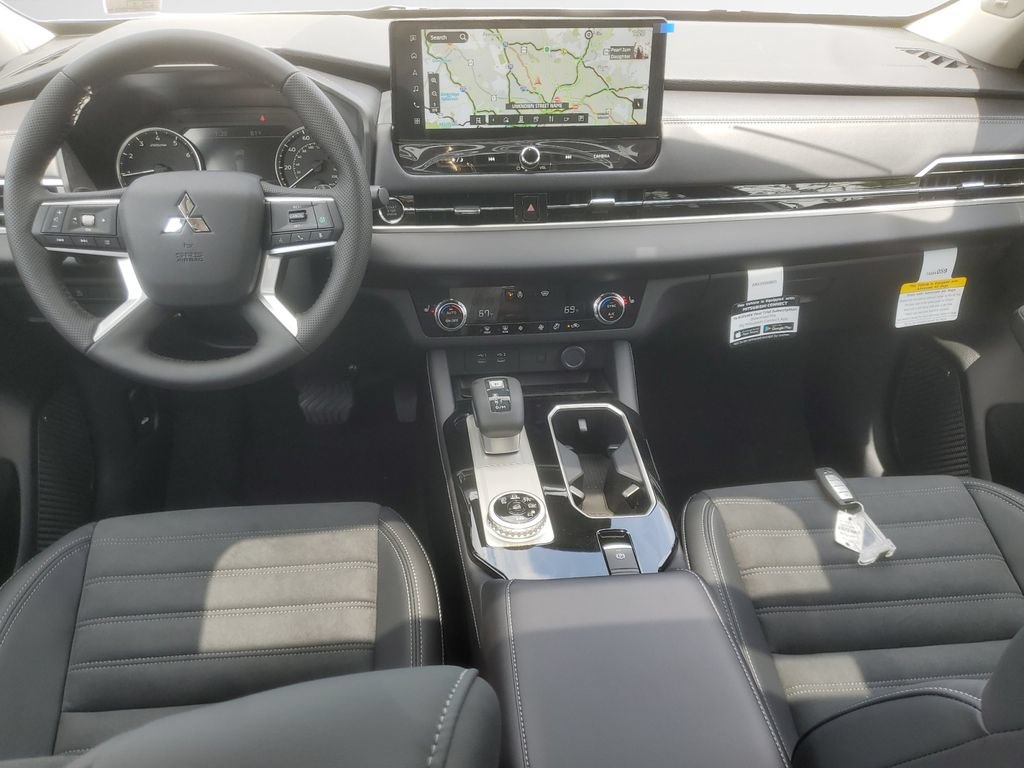 New 2026 Mitsubishi Outlander AWD image 22