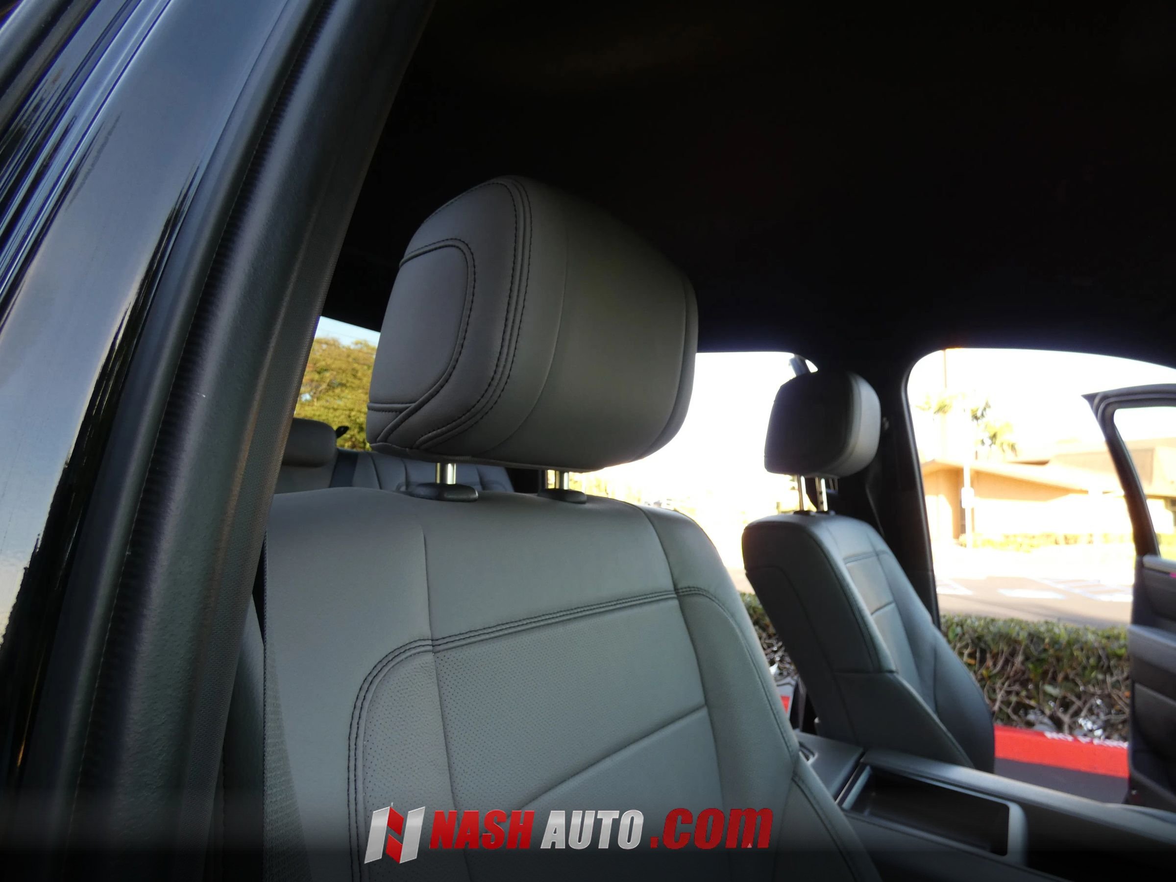 Used 2026 Toyota Tundra Limited AWD/4WD image 36