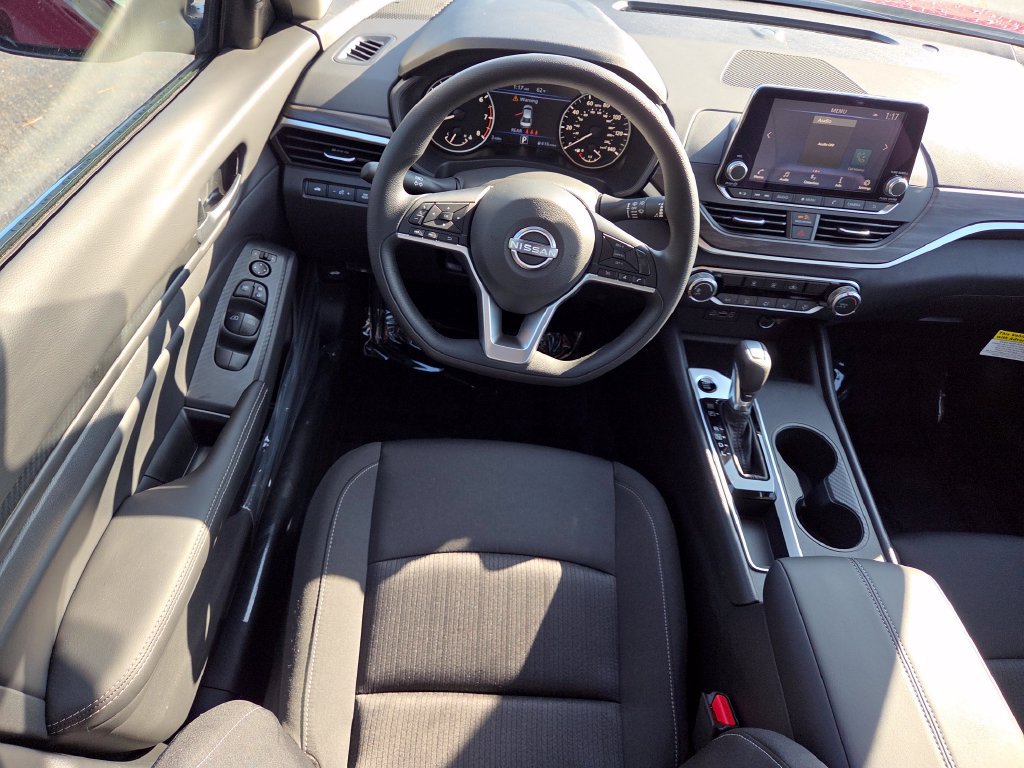 New 2026 Nissan Altima 2.5 SV FWD image 28