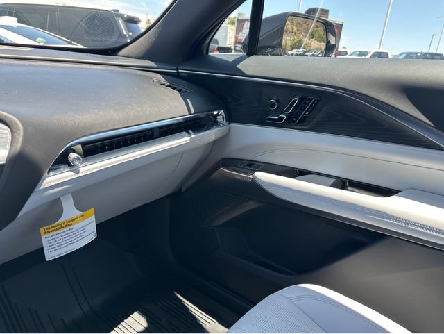New 2026 Cadillac Lyriq Luxury w/ LPO, Floor Liner Package AWD/4WD image 27