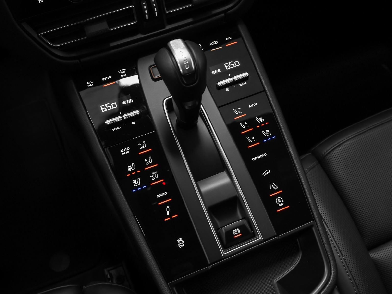 Certified 2025 Porsche Macan S image 41