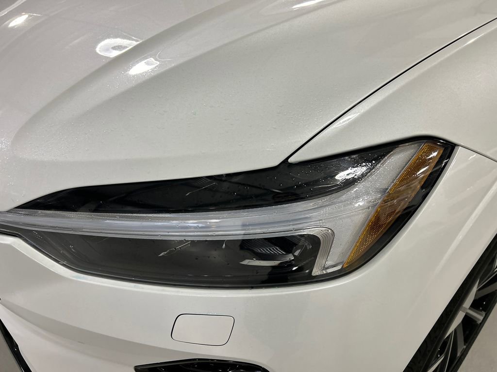 Used 2026 Volvo XC60 B5 Plus w/ Protection Package Premier AWD/4WD image 7