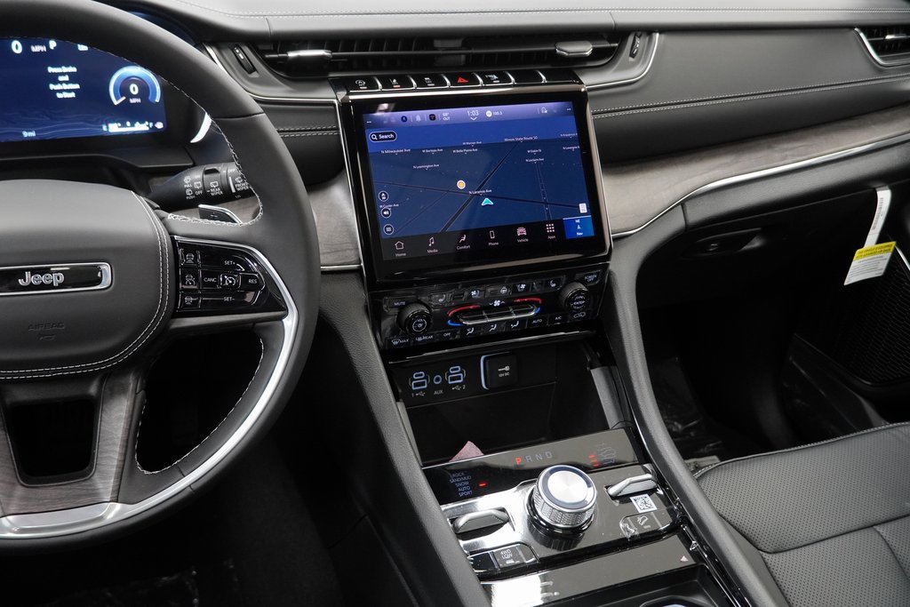 New 2025 Jeep Grand Cherokee Overland image 20