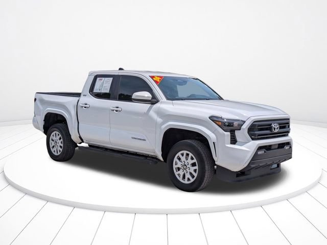 Used 2024 Toyota Tacoma SR5 RWD image 2