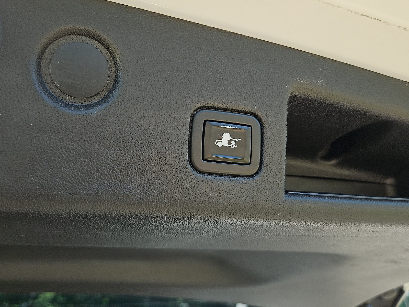 Used 2020 Chevrolet Equinox LT AWD/4WD image 30