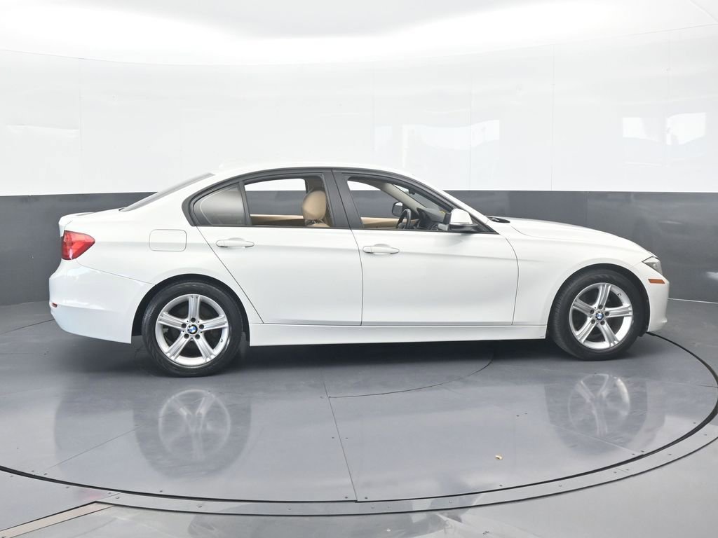 Used 2014 BMW 320i Sedan image 7