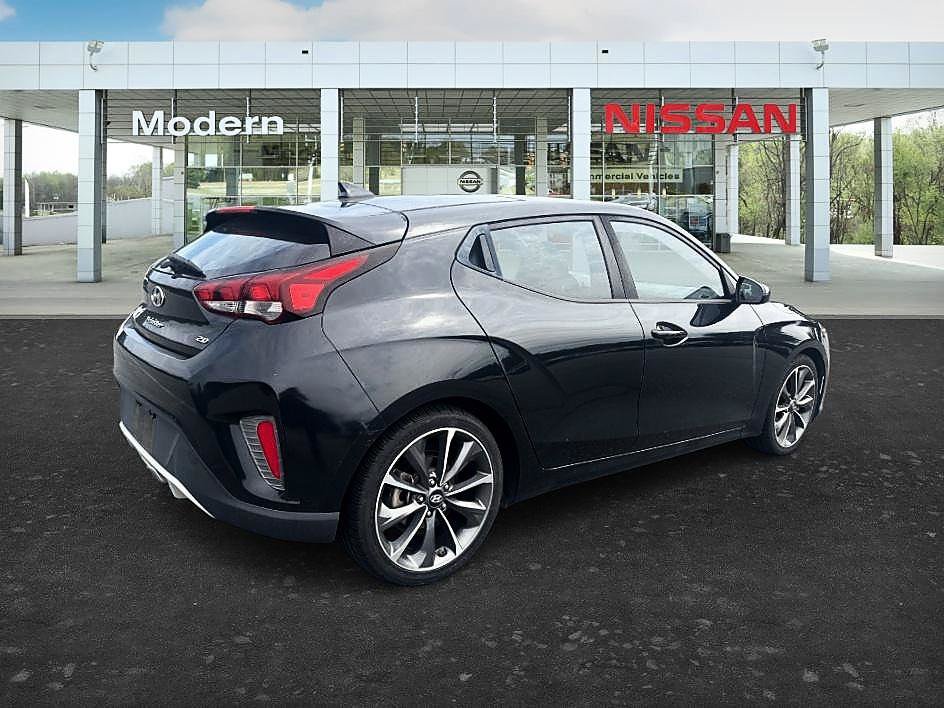 Used 2019 Hyundai Veloster 2.0 Premium FWD image 5