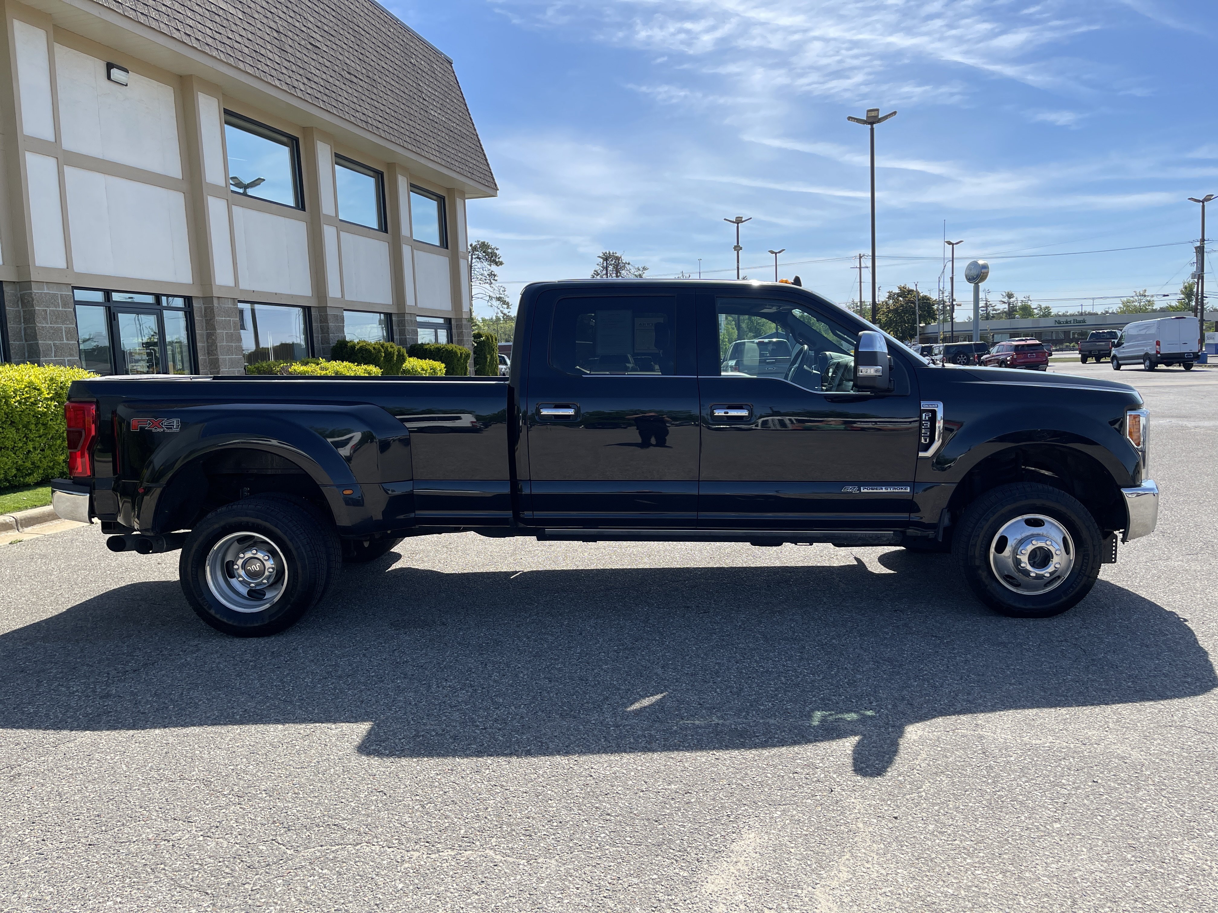 Used 2019 Ford F350 King Ranch w/ King Ranch Ultimate Package AWD/4WD image 2