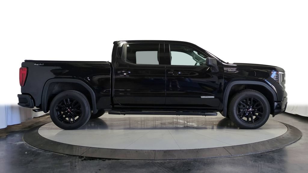 Used 2022 GMC Sierra 1500 Elevation w/ Preferred Package AWD/4WD image 11