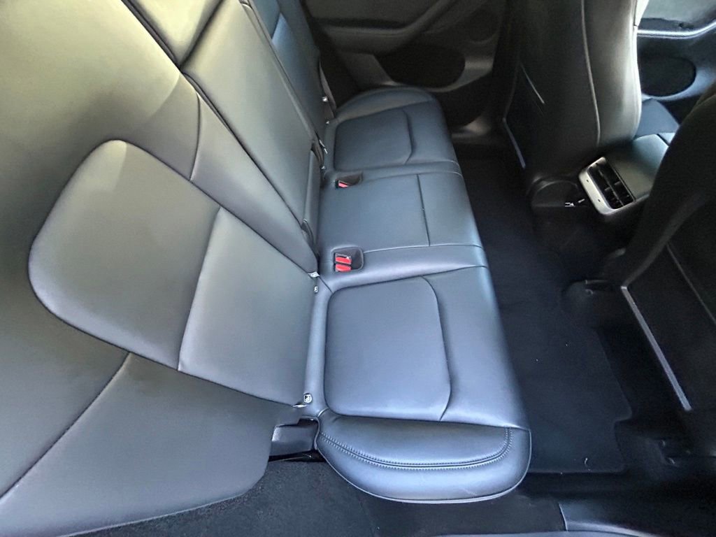 Used 2025 Tesla Model Y Long Range image 35