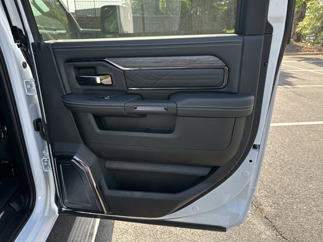 New 2025 RAM 2500 Limited image 16