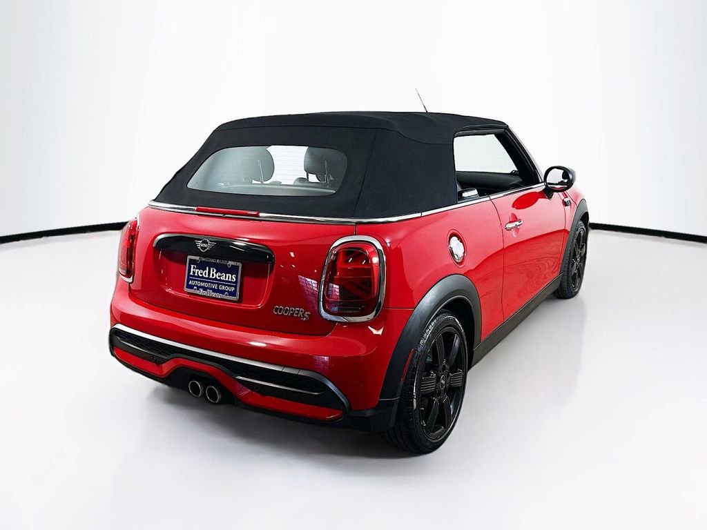 Used 2023 MINI Cooper S w/ Driver Assistance Package image 10
