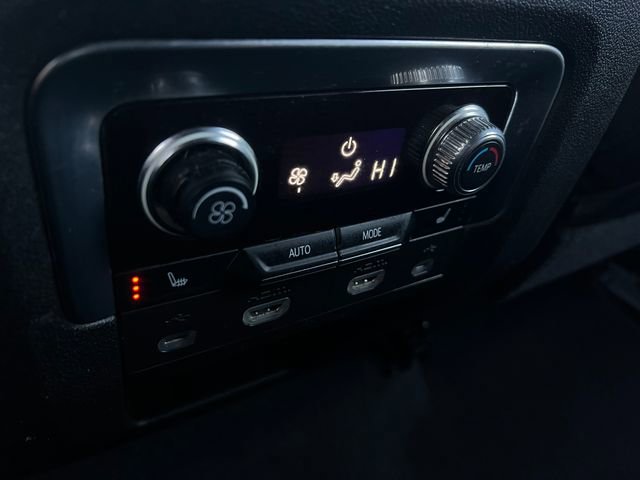 Used 2021 GMC Yukon Denali w/ Denali Premium Package image 20