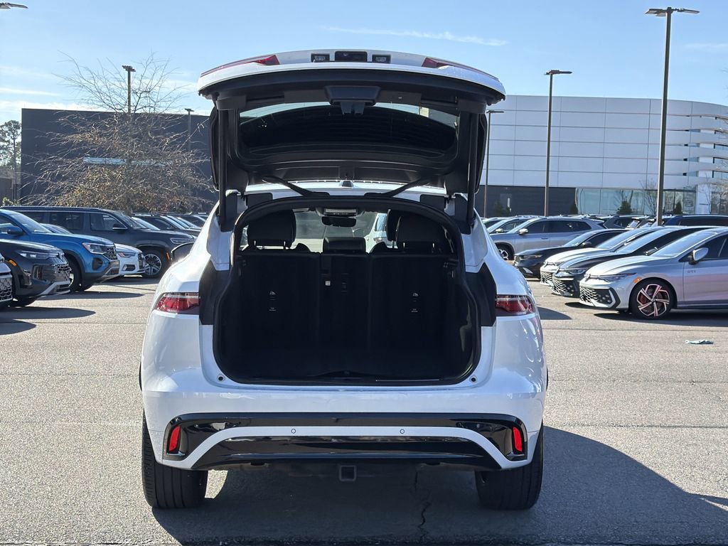 Used 2025 Jaguar F-PACE R-Dynamic S image 15