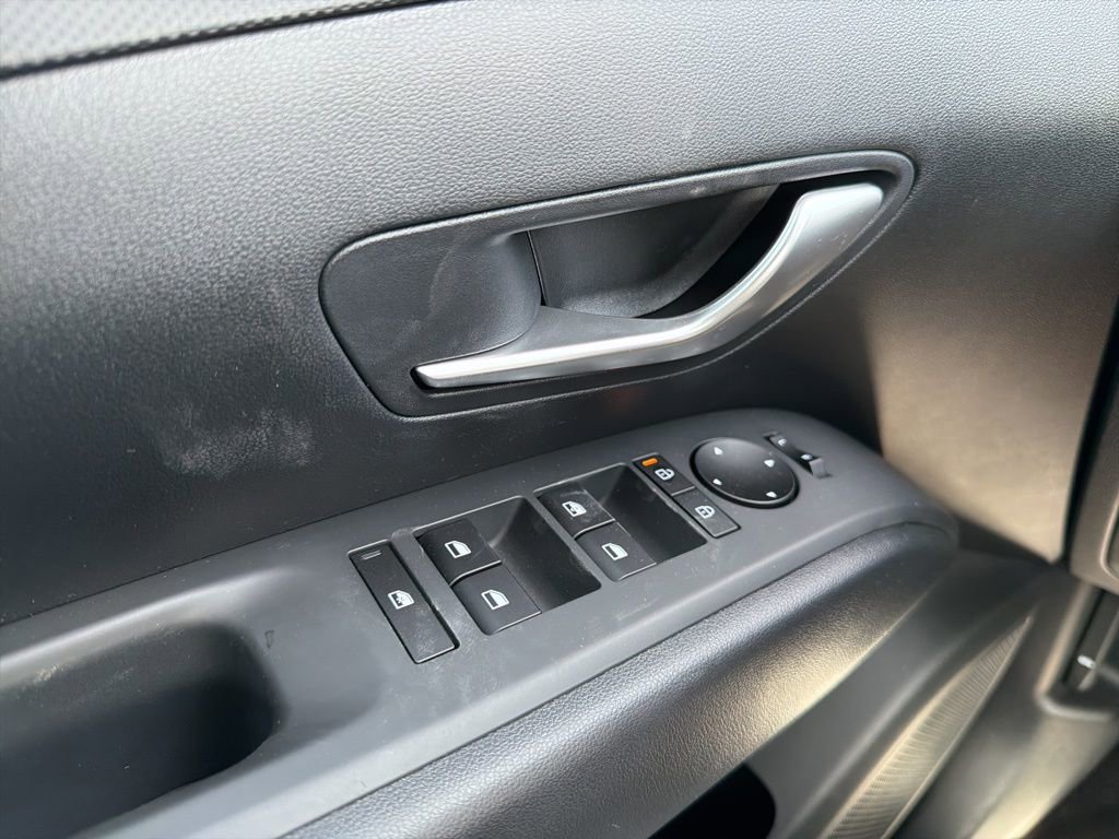 New 2026 Hyundai Tucson Blue SE image 30