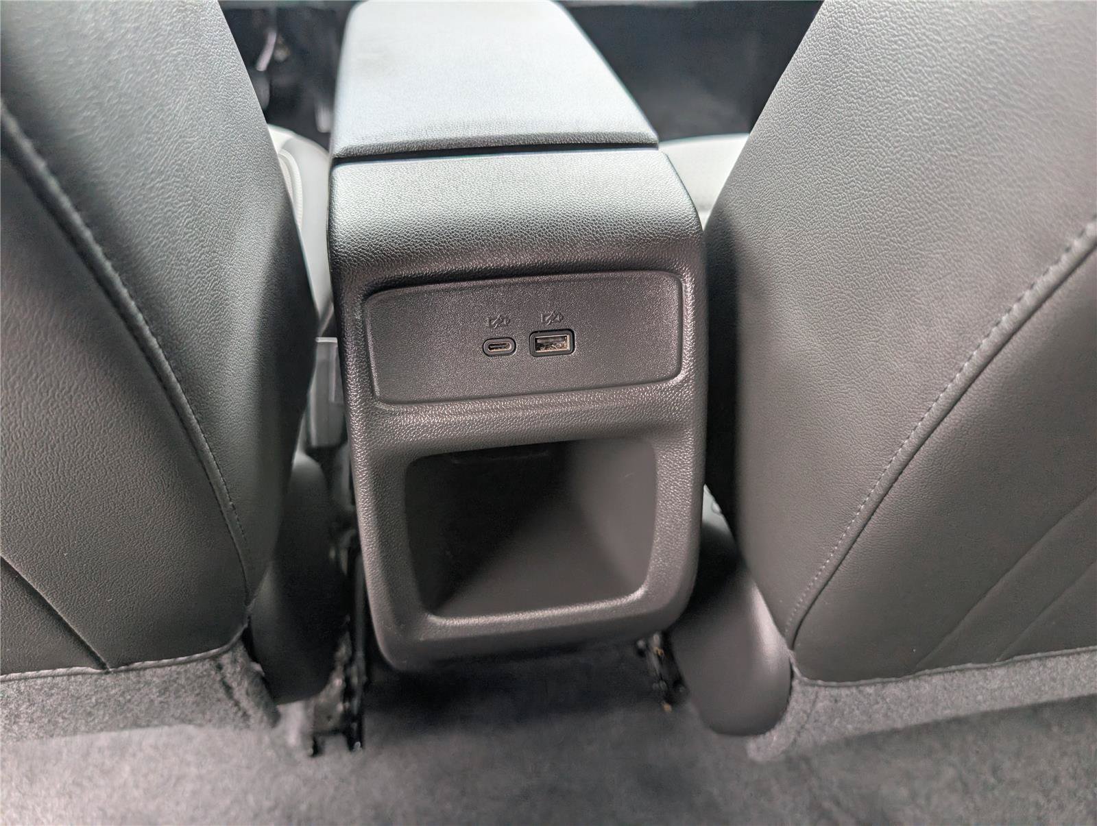 Used 2024 Chevrolet Trax LT w/ Driver Confidence Package FWD image 18