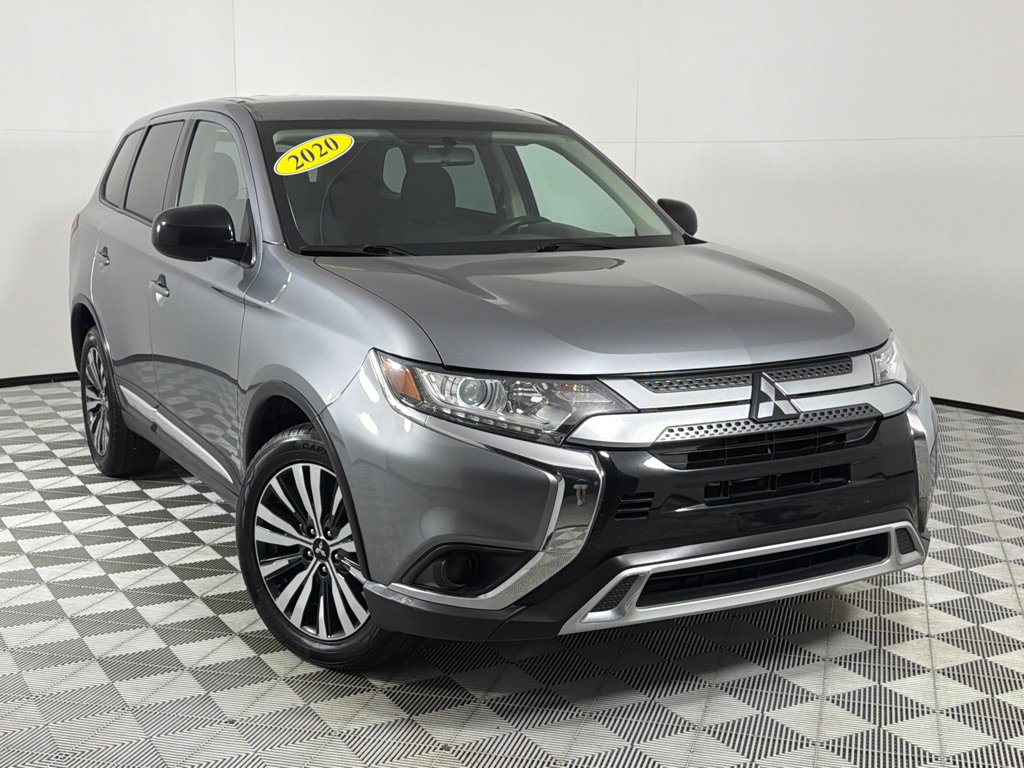 Used 2020 Mitsubishi Outlander ES FWD image 2