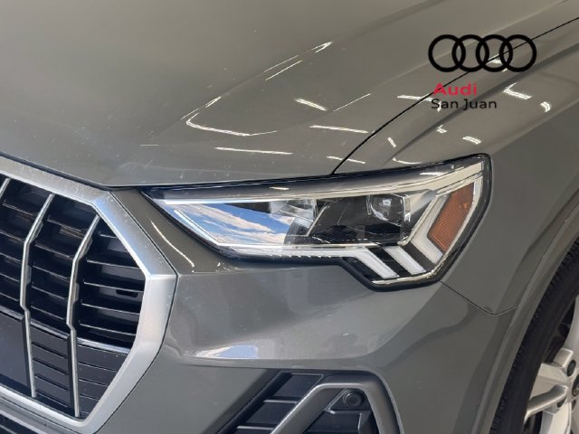 Used 2023 Audi Q3 2.0T Premium w/ Convenience Package AWD/4WD image 4