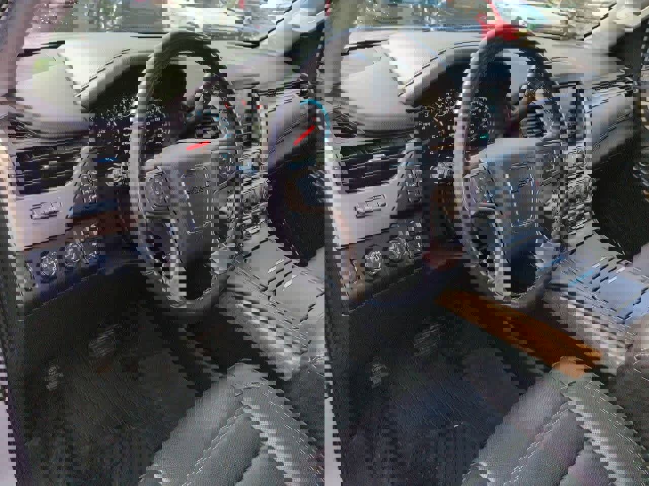 Used 2019 GMC Yukon Denali w/ Denali Ultimate Package image 2