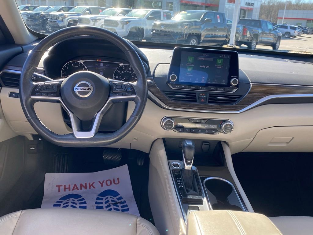 Used 2022 Nissan Altima 2.5 Platinum image 9