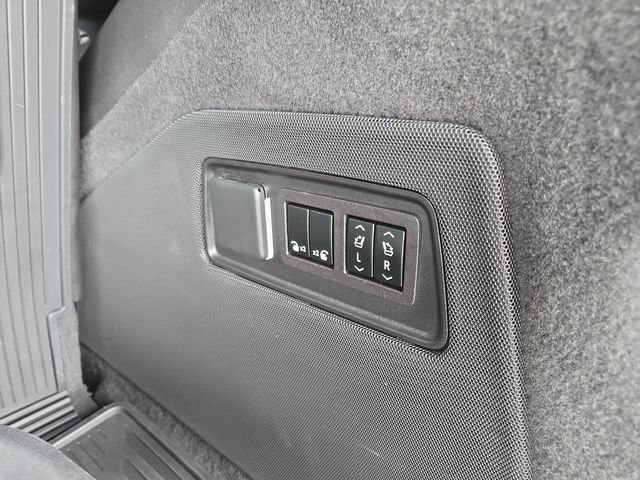Certified 2023 Cadillac Escalade V AWD/4WD image 36