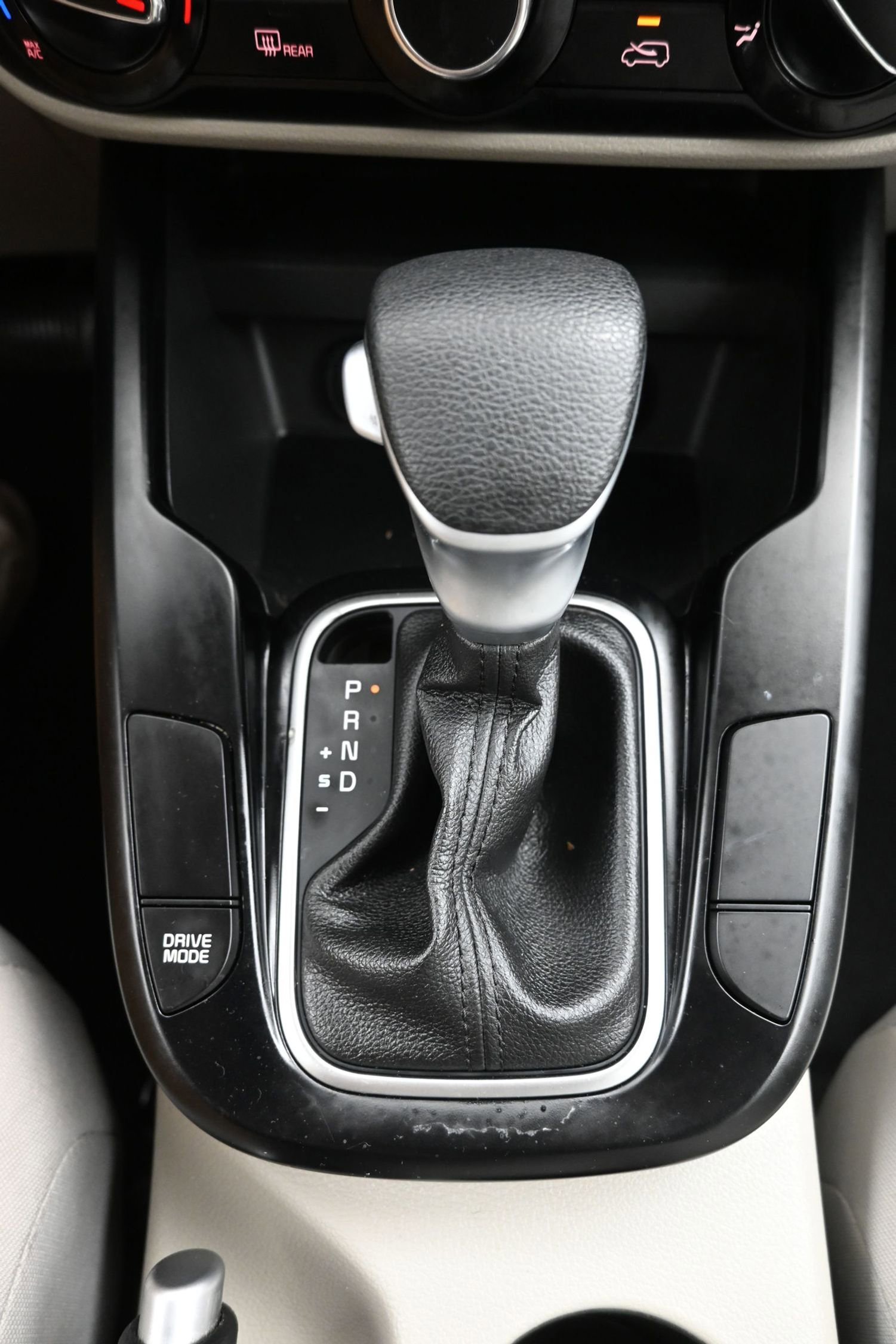 Used 2020 Kia Soul LX FWD image 19